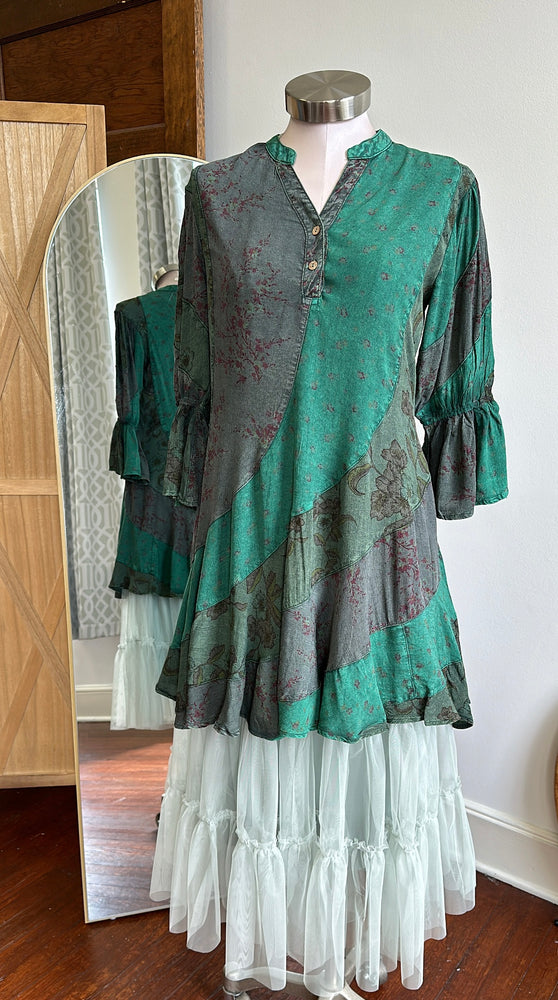 
                  
                    Load image into Gallery viewer, Flowing Meadows Tunic (Dress)
                  
                