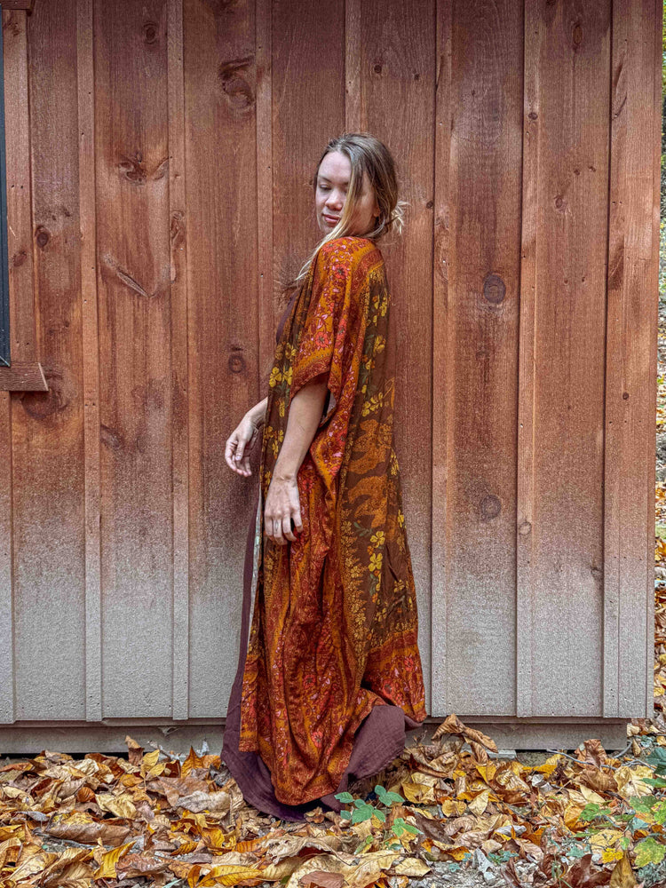 
                  
                    Load image into Gallery viewer, Honey Flax Floral Duster
                  
                