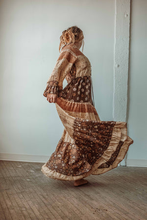 
                  
                    Load image into Gallery viewer, Solstice Bell Sleeve Dress
                  
                