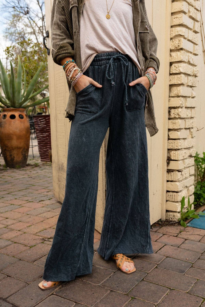 
                  
                    Load image into Gallery viewer, Relaxing Wide Leg Pant (Navy)
                  
                