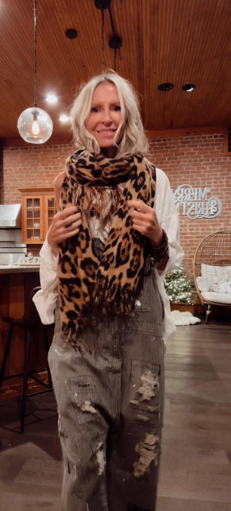 
                  
                    Load image into Gallery viewer, Iconic Leopard Scarf
                  
                