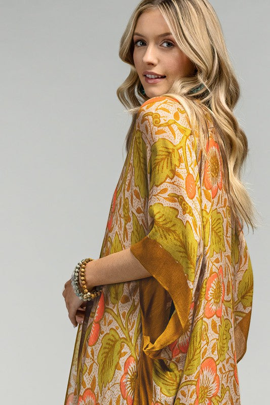 
                  
                    Load image into Gallery viewer, Bohemian Floral Kimono
                  
                