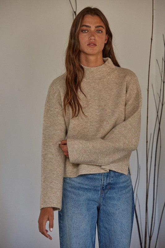 
                  
                    Load image into Gallery viewer, The Paige Pullover
                  
                