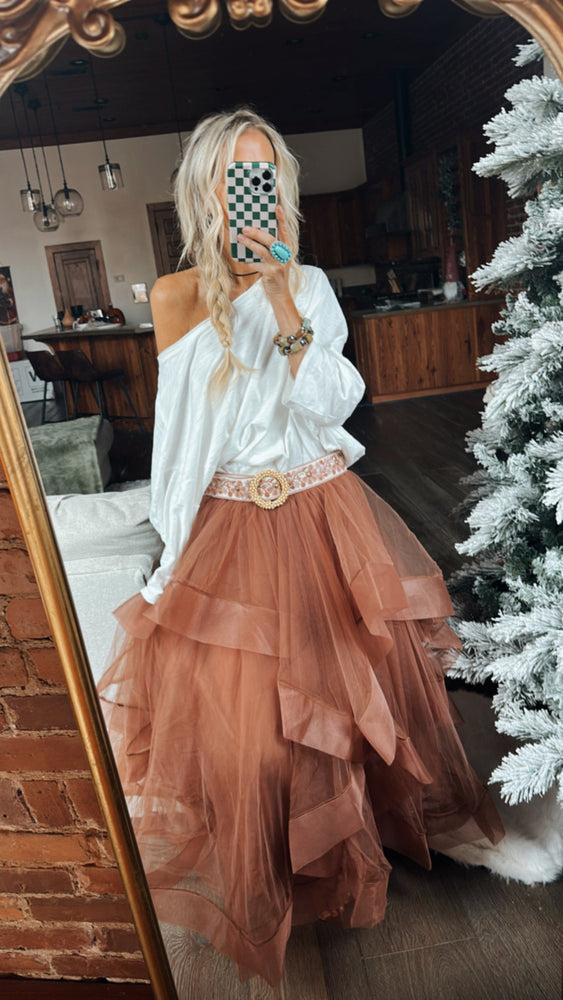 
                  
                    Load image into Gallery viewer, Floral Belt
                  
                