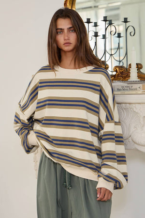
                  
                    Load image into Gallery viewer, Blakely Pullover
                  
                