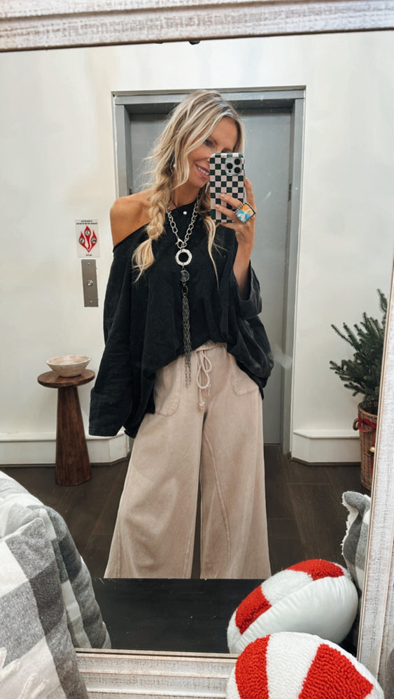 
                  
                    Load image into Gallery viewer, Relaxing Wide Leg Pant
                  
                