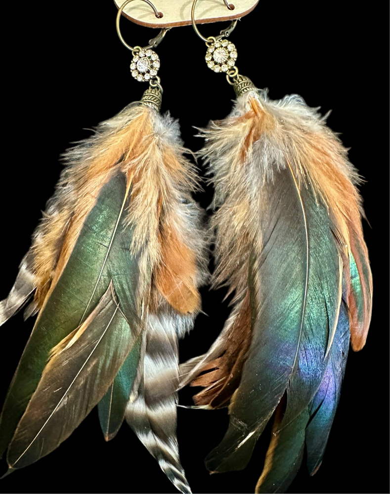 
                  
                    Load image into Gallery viewer, Dolly Feather Earrings
                  
                