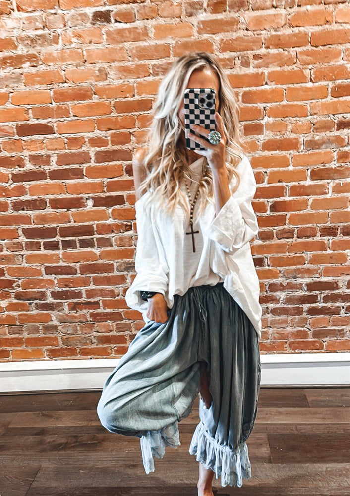 
                  
                    Load image into Gallery viewer, Be Free Top - Vintage Black
                  
                