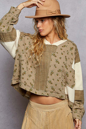 
                  
                    Load image into Gallery viewer, Harlowe Pullover
                  
                