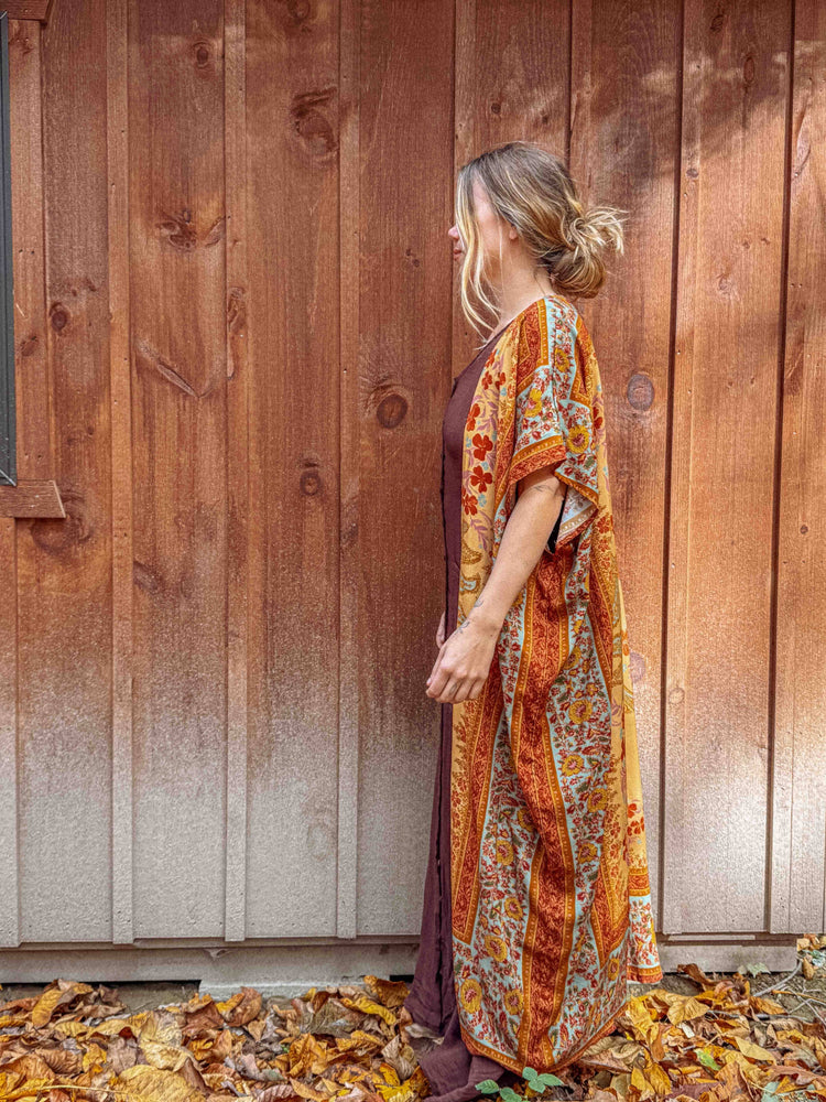 
                  
                    Load image into Gallery viewer, Honey Flax Floral Duster
                  
                