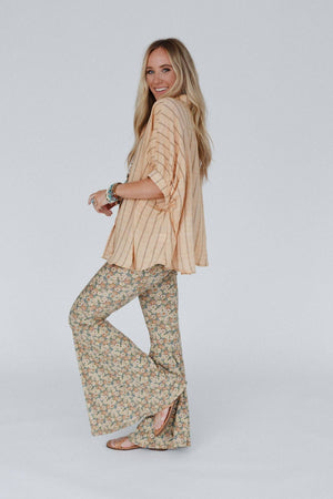
                  
                    Load image into Gallery viewer, Dream in Flowers Flare Pants
                  
                