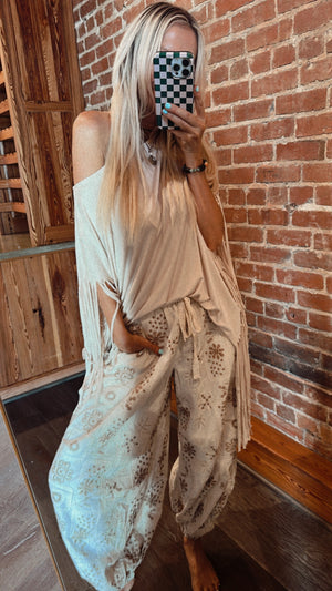 
                  
                    Load image into Gallery viewer, Showstopper Fringe Top
                  
                