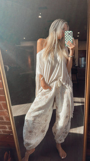 
                  
                    Load image into Gallery viewer, Showstopper Fringe Top
                  
                