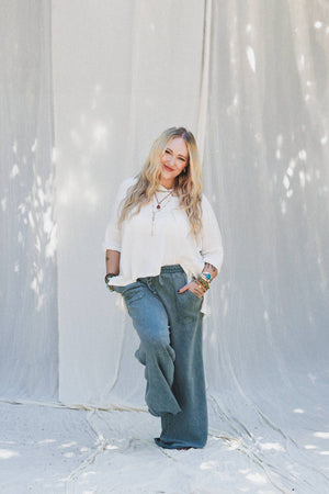 
                  
                    Load image into Gallery viewer, Relaxing Wide Leg Pant (Teal)
                  
                