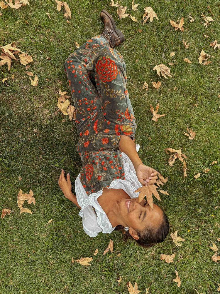 
                  
                    Load image into Gallery viewer, Organic Cotton Velvet Overalls
                  
                