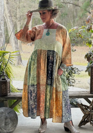 
                  
                    Load image into Gallery viewer, Meadow Oaks Dress
                  
                