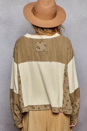 
                  
                    Load image into Gallery viewer, Harlowe Pullover
                  
                