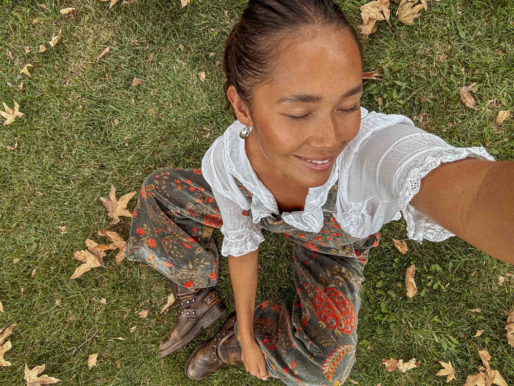 
                  
                    Load image into Gallery viewer, Organic Cotton Velvet Overalls
                  
                