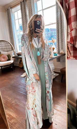 
                  
                    Load image into Gallery viewer, Bohemian Dream Kimono
                  
                