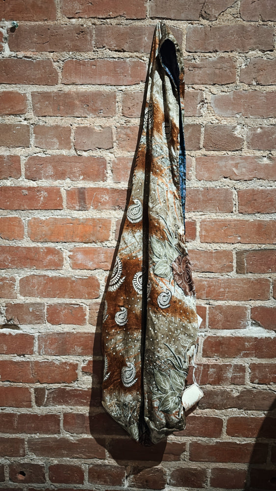 
                  
                    Load image into Gallery viewer, Reversible Silk Crossbody Bag
                  
                