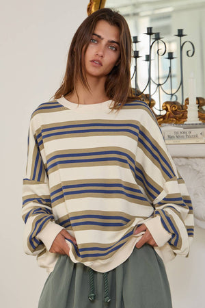 
                  
                    Load image into Gallery viewer, Blakely Pullover
                  
                