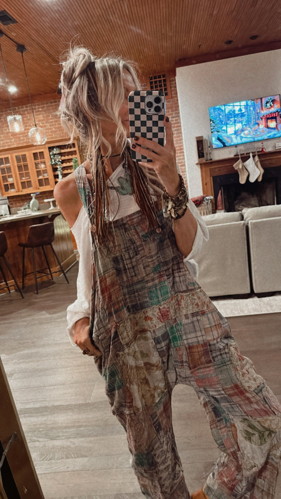 
                  
                    Load image into Gallery viewer, Brooklyn Cactus Necklace
                  
                