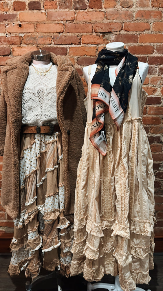 
                  
                    Load image into Gallery viewer, Cozy Teddy Coat
                  
                