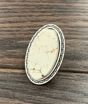 
                  
                    Load image into Gallery viewer, Oval White Antique Ring
                  
                