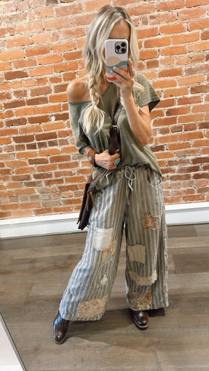 
                  
                    Load image into Gallery viewer, Lined Up Trouser Pants
                  
                