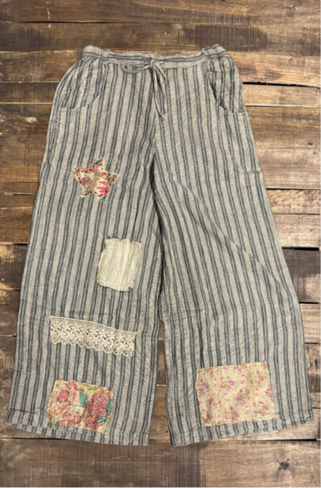 
                  
                    Load image into Gallery viewer, Lined Up Trouser Pants
                  
                