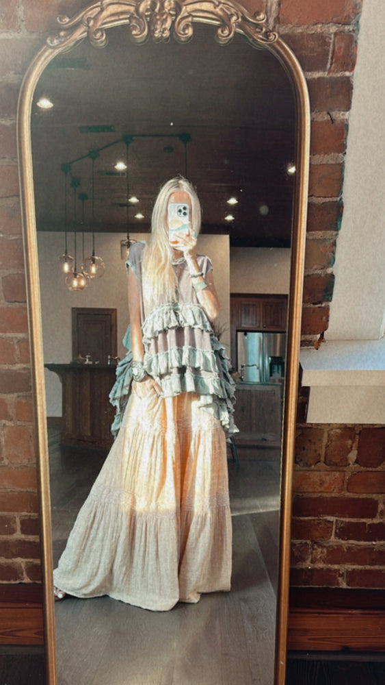 
                  
                    Load image into Gallery viewer, Fablewood Tunic Top
                  
                