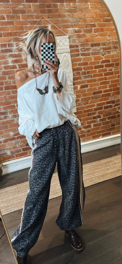 
                  
                    Load image into Gallery viewer, Black Leopard Pants
                  
                