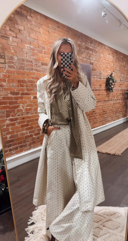 
                  
                    Load image into Gallery viewer, Pippa Polka Dot Duster (Jacket)
                  
                