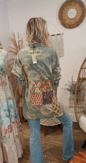 
                  
                    Load image into Gallery viewer, Full Bloom Button Up Top
                  
                