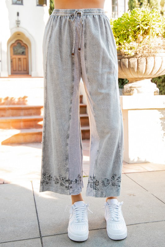 
                  
                    Load image into Gallery viewer, Embroidered Bohemia Pants
                  
                