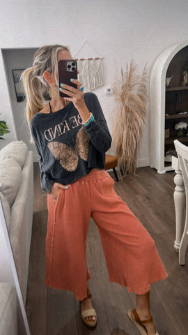 Rising Sun Cropped Pants