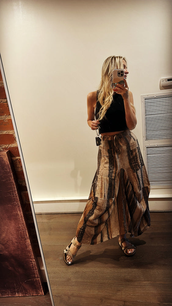 
                  
                    Load image into Gallery viewer, Evening Hues Skirt
                  
                