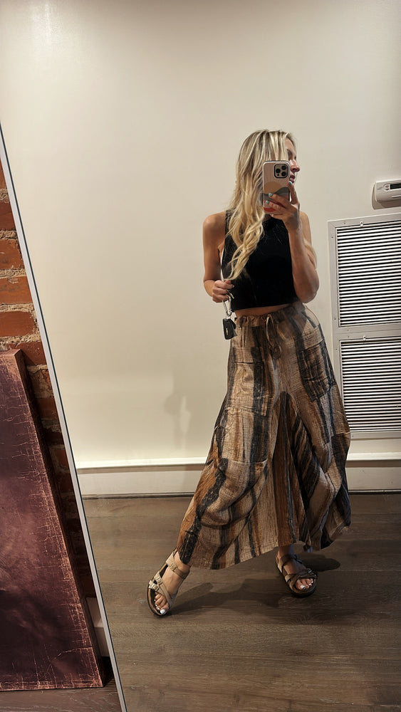 
                  
                    Load image into Gallery viewer, Evening Hues Skirt
                  
                