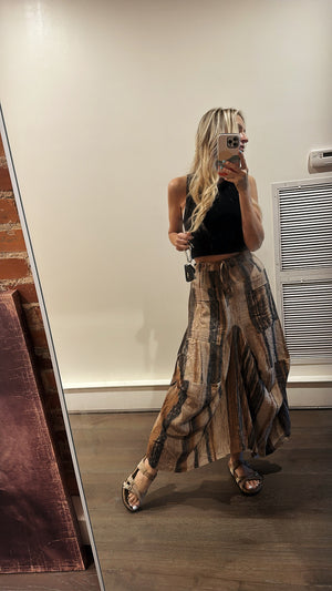 
                  
                    Load image into Gallery viewer, Evening Hues Skirt
                  
                