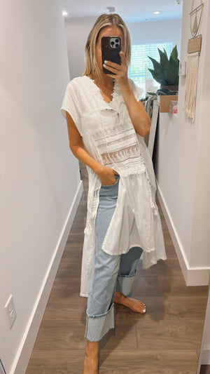 
                  
                    Load image into Gallery viewer, Off The Cuff Wide Leg Jean
                  
                