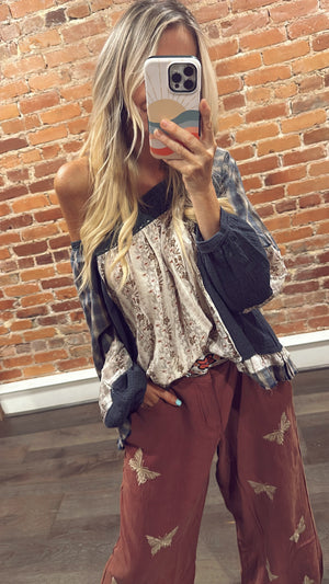 
                  
                    Load image into Gallery viewer, Sweet On You Butterfly Pants
                  
                