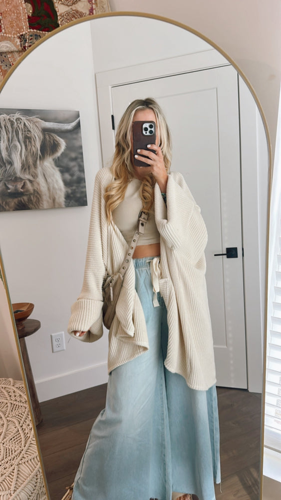 
                  
                    Load image into Gallery viewer, Costa Wide Leg Pants
                  
                
