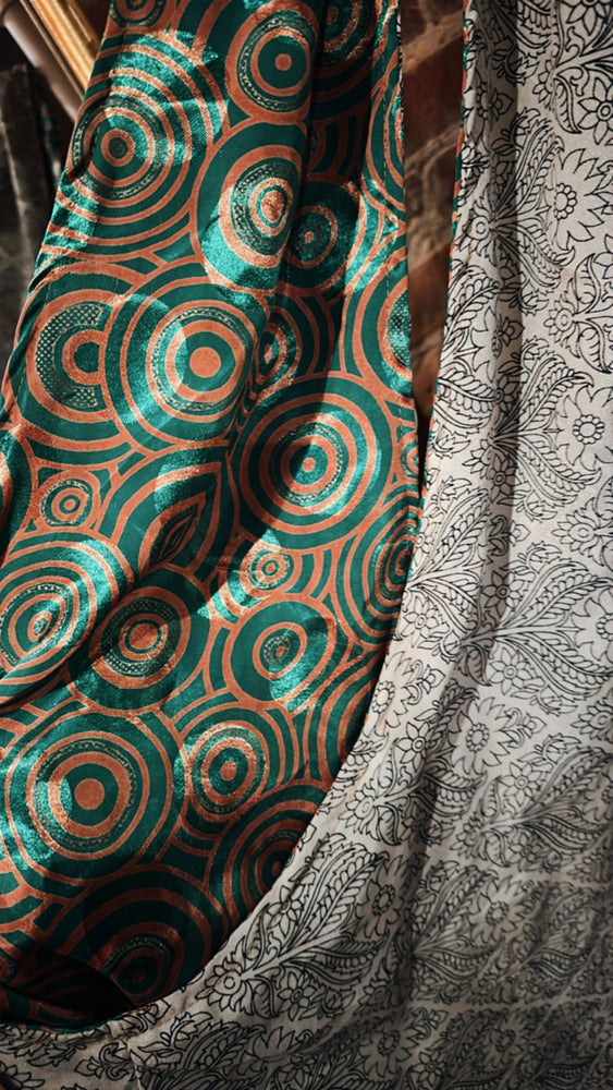 
                  
                    Load image into Gallery viewer, Reversible Silk Crossbody Bag
                  
                