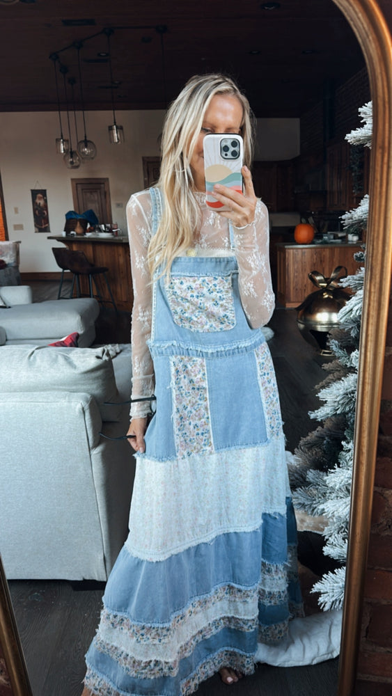 
                  
                    Load image into Gallery viewer, Feeling Feminine Mesh Top
                  
                