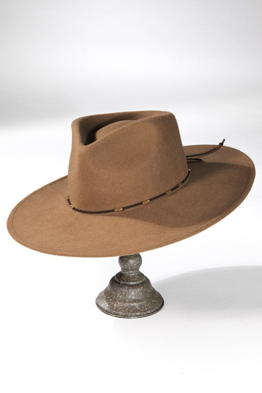 
                  
                    Load image into Gallery viewer, The Britt Panama Hat (Olive)
                  
                