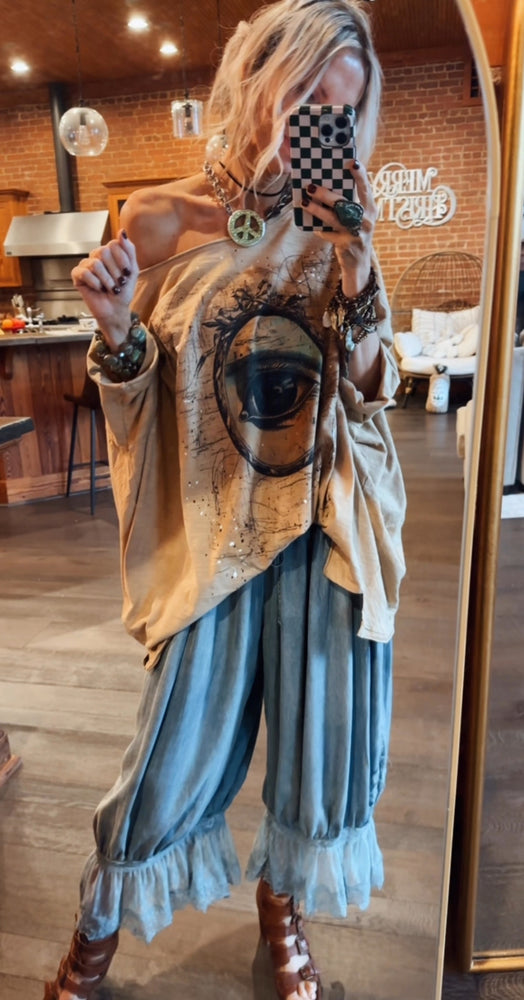 
                  
                    Load image into Gallery viewer, Be Free Top - Eye See You
                  
                