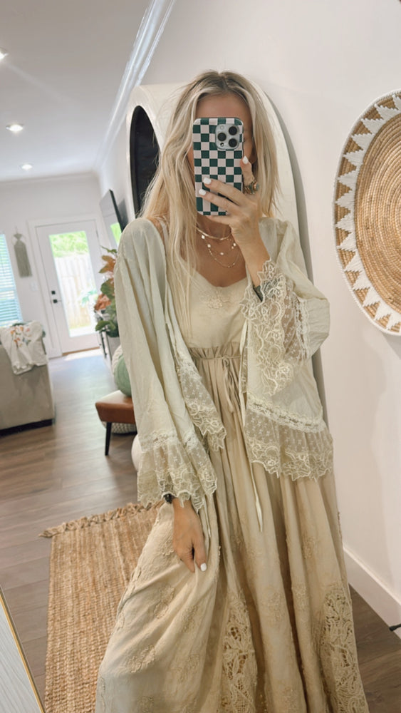 
                  
                    Load image into Gallery viewer, Alluring Romance Jacket (Shrug)
                  
                