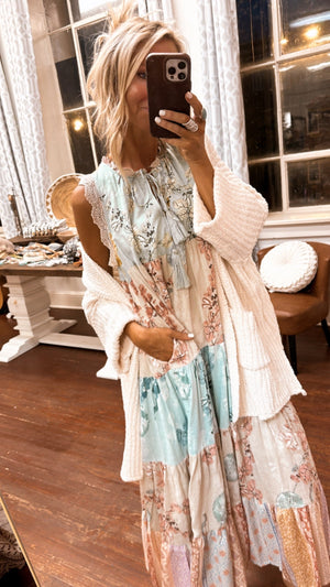 
                  
                    Load image into Gallery viewer, Flowers In Bloom Dress
                  
                