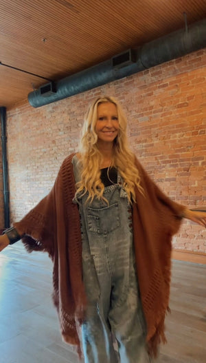 
                  
                    Load image into Gallery viewer, Freya Kimono (Gray)
                  
                