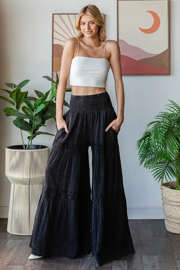 
                  
                    Load image into Gallery viewer, Pandora Wide Leg Pants (Black)
                  
                